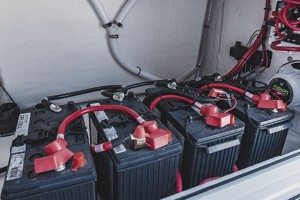 Μπαταρίες ναυτιλίας και θαλάσσιων εφαρμογών